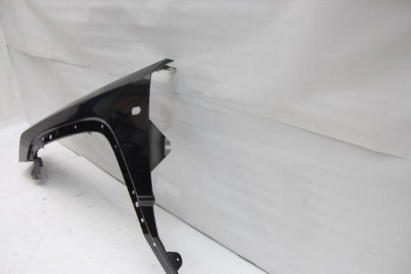 Kotflügel vorn links 55369221AA Jeep COMMANDER
