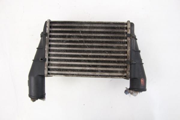 Ladeluftkühler 058145805G Audi A4 Avant 8D B5