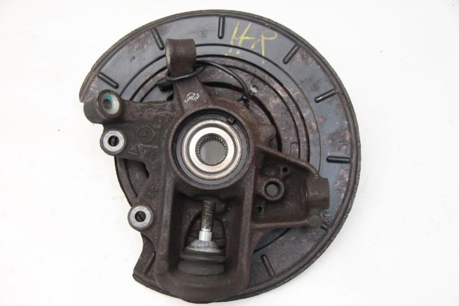 Achsschenkel hinten rechts 1643500808 Mercedes M-KLASSE W164