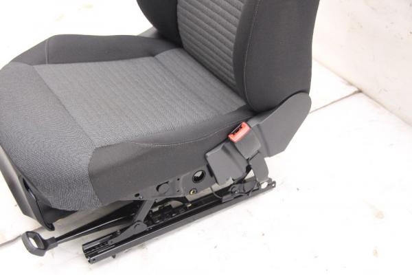 Sitz vorn rechts 6R4881106M VW POLO 5 6R