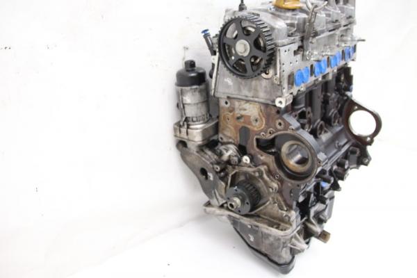 Dieselpumpe VW PASSAT Variant 3C 9002553F 3,2 184 KW 250 PS Benzin 03-2007 gebraucht 1