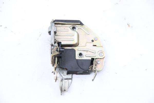 Türschloß vorn rechts 1247201235 Mercedes W124 Stufenheck