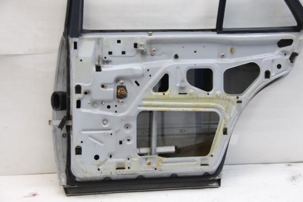 Tür hinten rechts 1247301805 Mercedes W124 Stufenheck