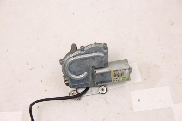Scheibenwischermotor hinten 90457807 Opel OMEGA B Caravan
