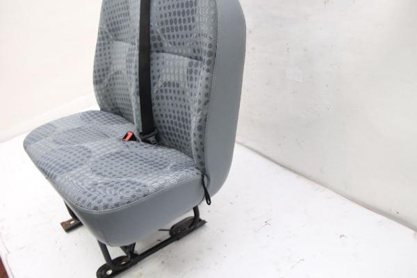 Sitz vorn rechts 1694415 Ford TRANSIT 6 BUS