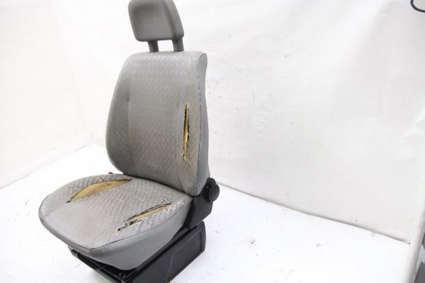 Sitz vorn links 701881257 VW T4 Kasten