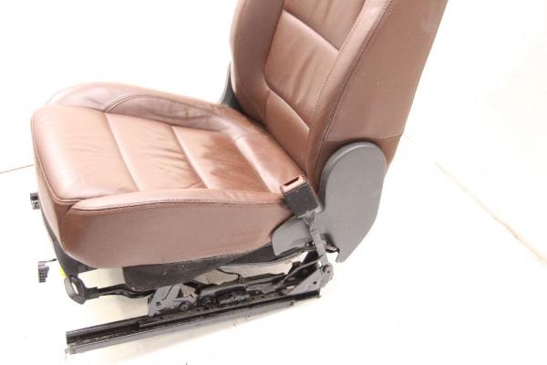 Sitz vorn rechts 5N0881806JG VW TIGUAN 1
