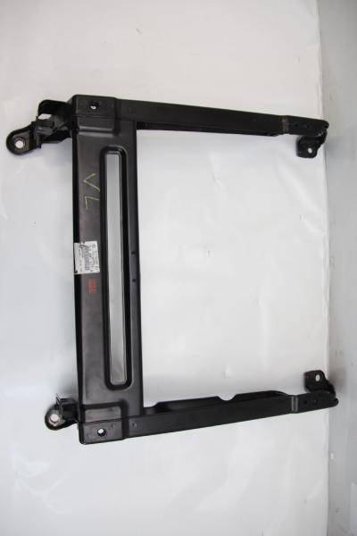 Sitzkonsole 7L0881677B VW TOUAREG 1 7L