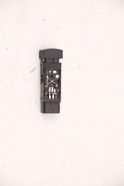 Schalter Scheibenheizung 621W05010 Kia SORENTO 1 JC