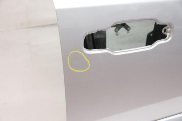 Tür vorn rechts 760043E111 Kia SORENTO 1 JC