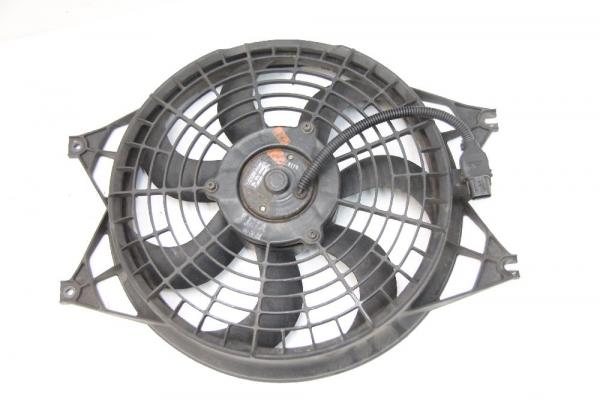 Ventilator (am Kühler) 977303E900 Kia SORENTO 1 JC