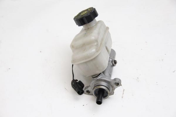 Hauptbremszylinder 591203E550 Kia SORENTO 1 JC