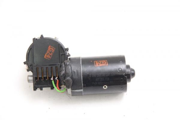 Ölfilterstutzen Citroen C3 1 1103N9 mit Kühler 8HX DV4TD 1,4 50 KW 68 PS Diesel gebraucht 2