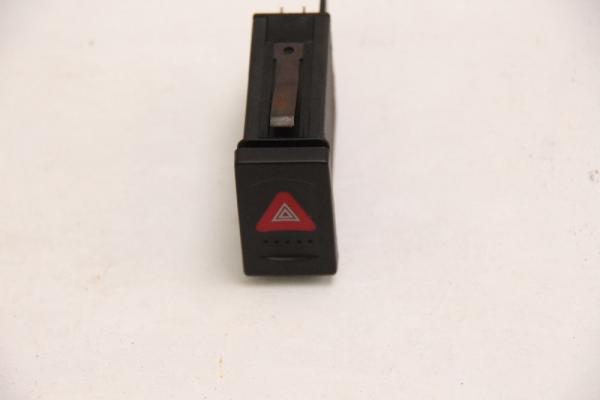 Schalter Warnblink 3B0953235E VW PASSAT 3B