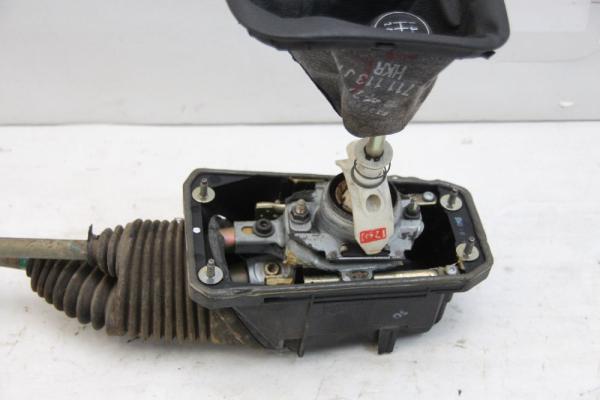 Schaltknüppel 8D0711272A VW PASSAT 3B