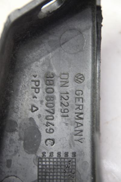 Stoßstangenecke vorn links 3B0807049c VW PASSAT 3B