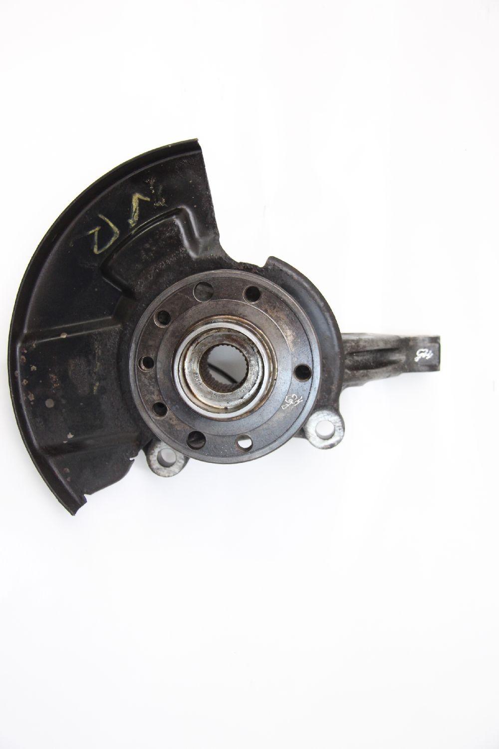 Achsschenkel vorn rechts 13136697 Opel VECTRA C Caravan