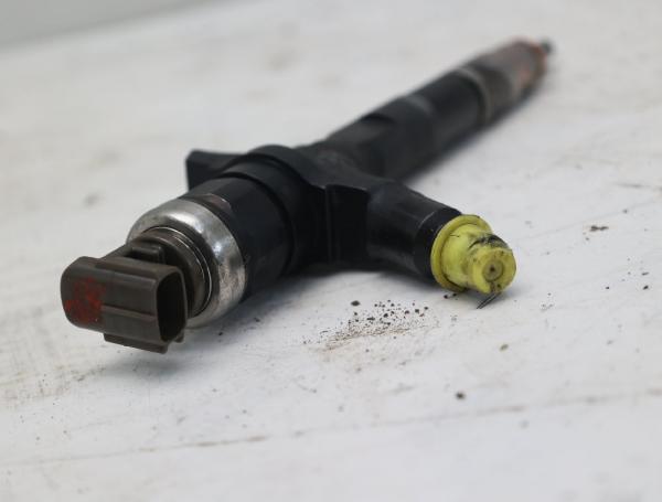 Einspritzduese (Diesel) Zylinder 1 95521539 Opel VECTRA C Caravan