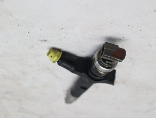 Einspritzduese (Diesel) Zylinder 2 95521539 Opel VECTRA C Caravan