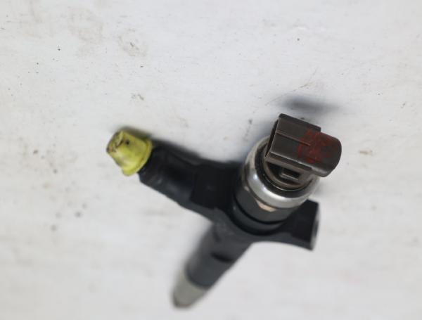 Einspritzduese (Diesel) Zylinder 3 95521539 Opel VECTRA C Caravan