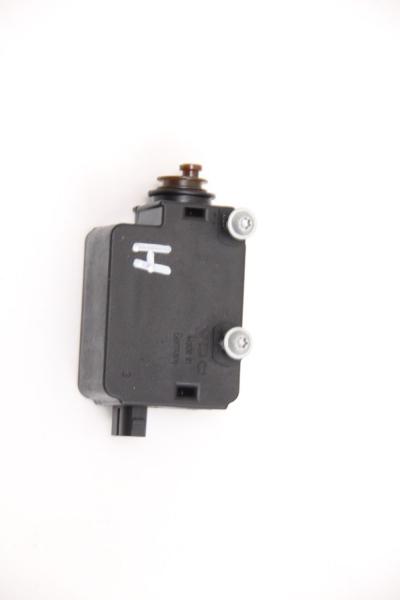 Stellmotor ZV Heckklappe 8372240 BMW 3er E46