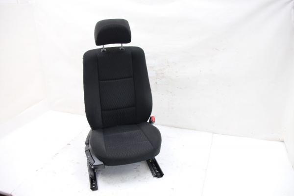 Sitz vorn rechts 52108234895 BMW 3er E46