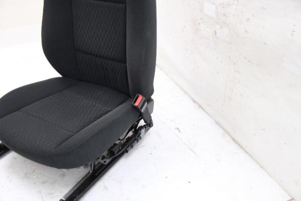 Sitz vorn rechts 52108234895 BMW 3er E46