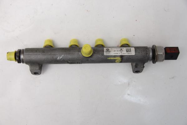 Diesel Verteilerrohr 057130089Q Audi A8 4H D4