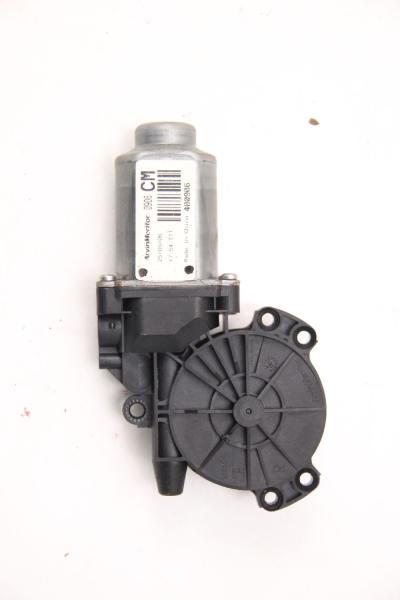 Fensterheber-Motor vorn rechts 824602B000 Hyundai SANTA FE 2 CM