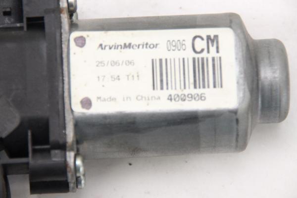 Fensterheber-Motor vorn rechts 824602B000 Hyundai SANTA FE 2 CM