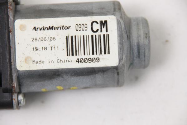 Fensterheber-Motor hinten links 834502B000 Hyundai SANTA FE 2 CM