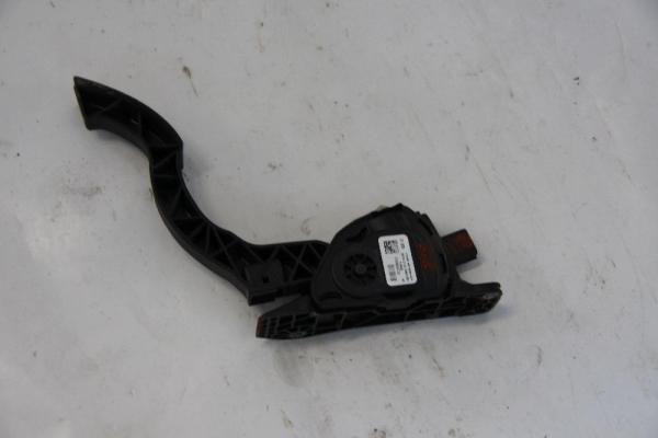 Gaspedal EV619F836AA Ford FOCUS 3 Turnier