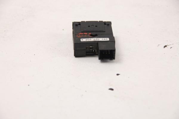 Tankklappe Kia CERATO LD 0K53A42410A Silber 2,0 83 KW 112 PS Diesel 02-2005 gebraucht 2
