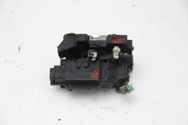 Türschloß vorn rechts 8200147150 Renault MASTER 2 BUS JD