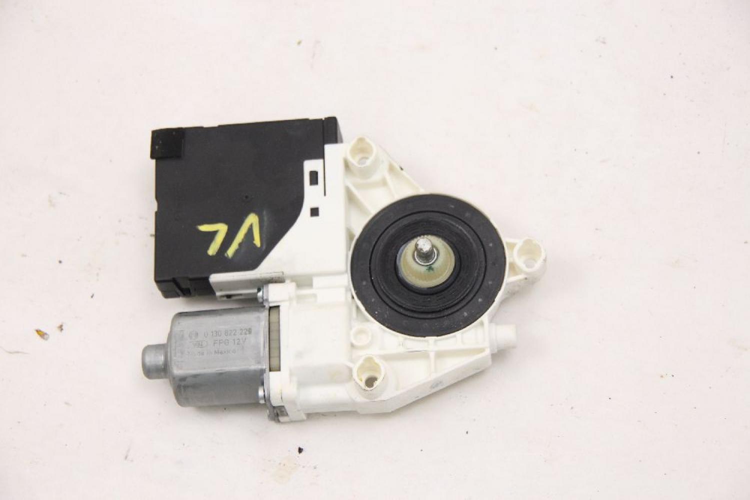 Fensterheber-Motor vorn links 1K5837401BC VW GOLF 6 Variant