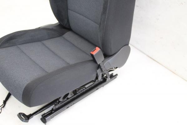 Sitz vorn rechts 1K9881405S VW GOLF 6 Variant