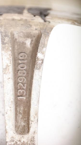Felge Alu/Leichtmetall vorn links 13298019 Opel CORSA D