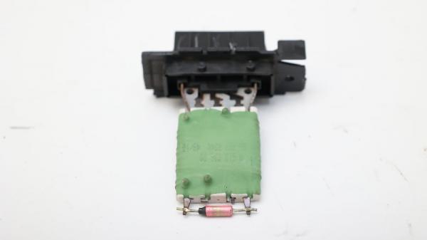Heizgebläsevorwiderstand A51003500 Opel CORSA D