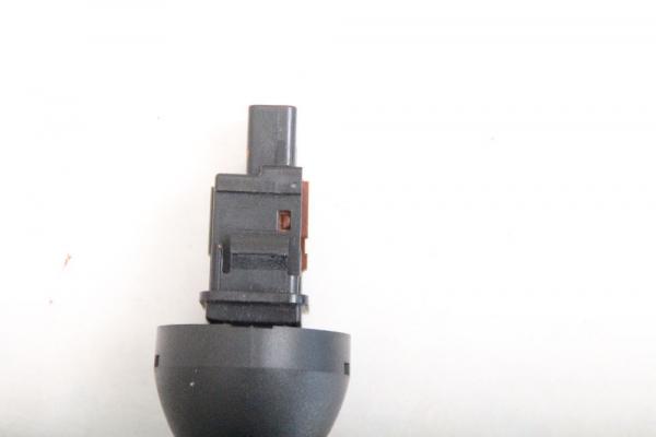 Schalter Allrad 15B116 Toyota RAV4 3 SA CA