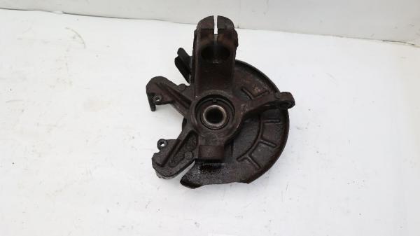 Achsschenkel vorn rechts 6R0407621E Skoda ROOMSTER 5J