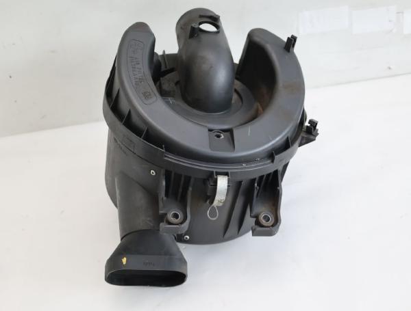 Luftfiltergehäuse WE0113320A Mazda BT 50 UN
