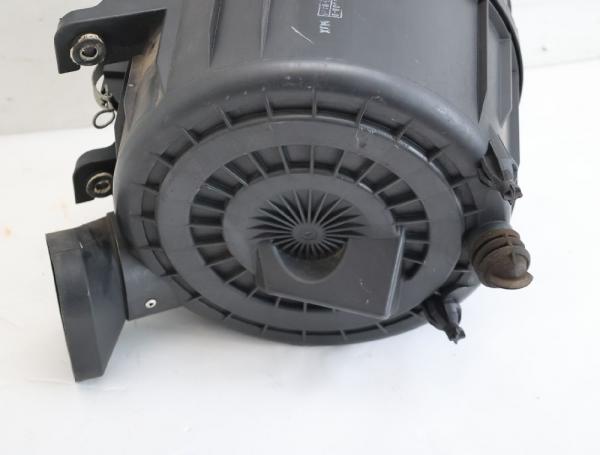 Luftfiltergehäuse WE0113320A Mazda BT 50 UN