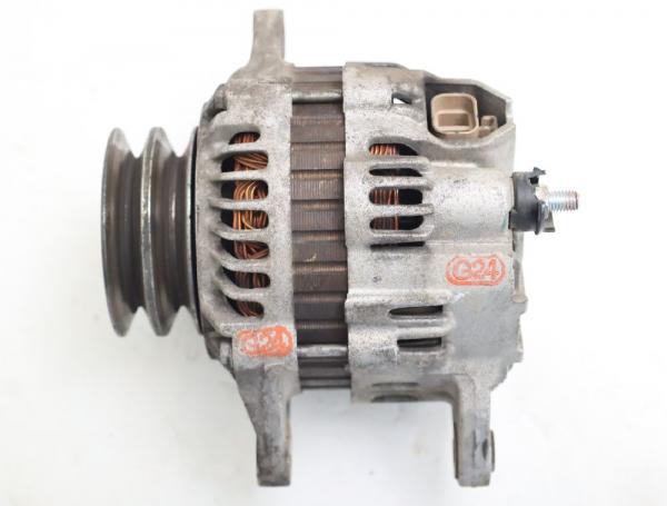 Lichtmaschine WLAA18300A Mazda BT 50 UN
