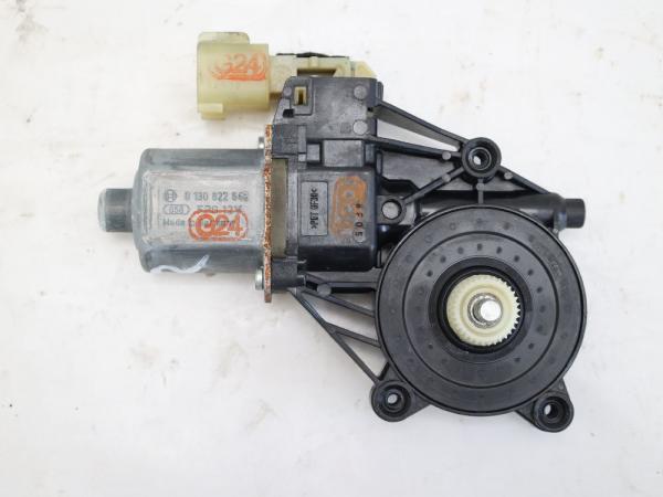 Fensterheber-Motor vorn rechts 0130822648 Ford B-MAX