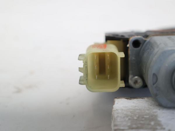 Fensterheber-Motor vorn rechts 0130822648 Ford B-MAX