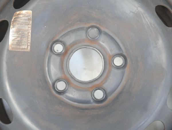 Felge Stahl vorn rechts 1K0601027A VW GOLF 5