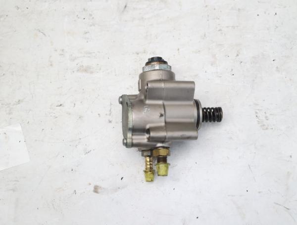 Hochdruckpumpe 03C127025T VW GOLF 5