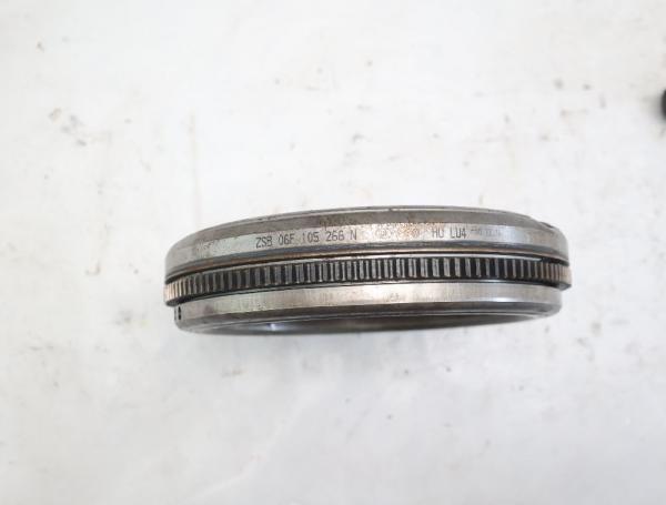 Schwungrad mit Zahnkranz 06F105266N VW GOLF 5