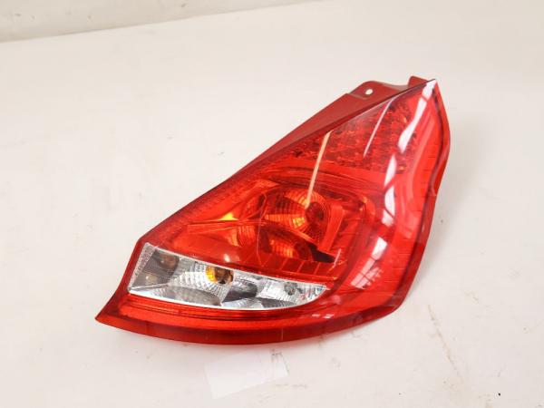 Rückleuchte rechts 8A6113404A Ford FIESTA 6 JA
