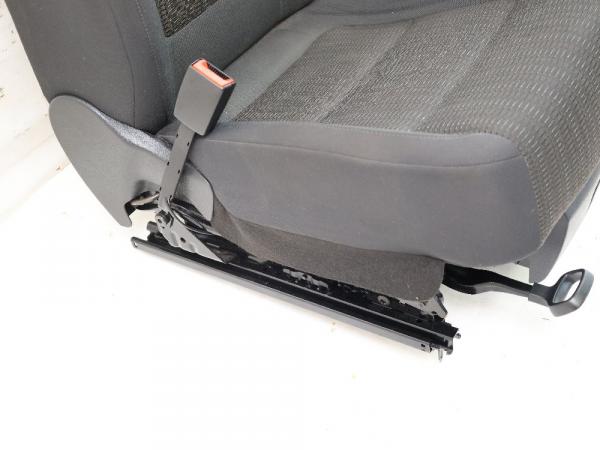 Sitz vorn links 5N0881405BG VW TIGUAN 1